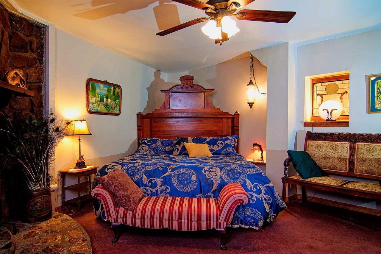 Benton Place Inn يوريكا سبرينغز الغرفة الصورة